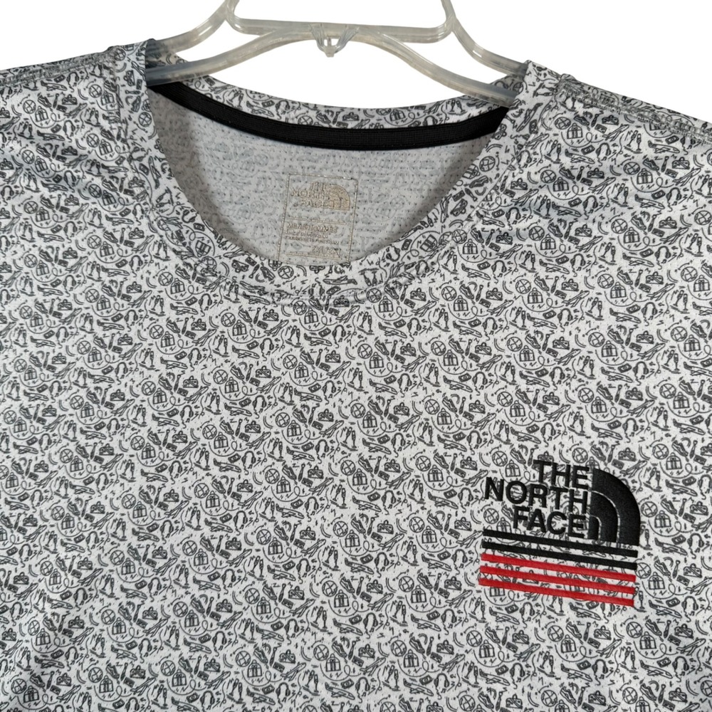 The North Face T-Shirt Mens 2XL White FlashDry XD Travel Print Graphic Tee